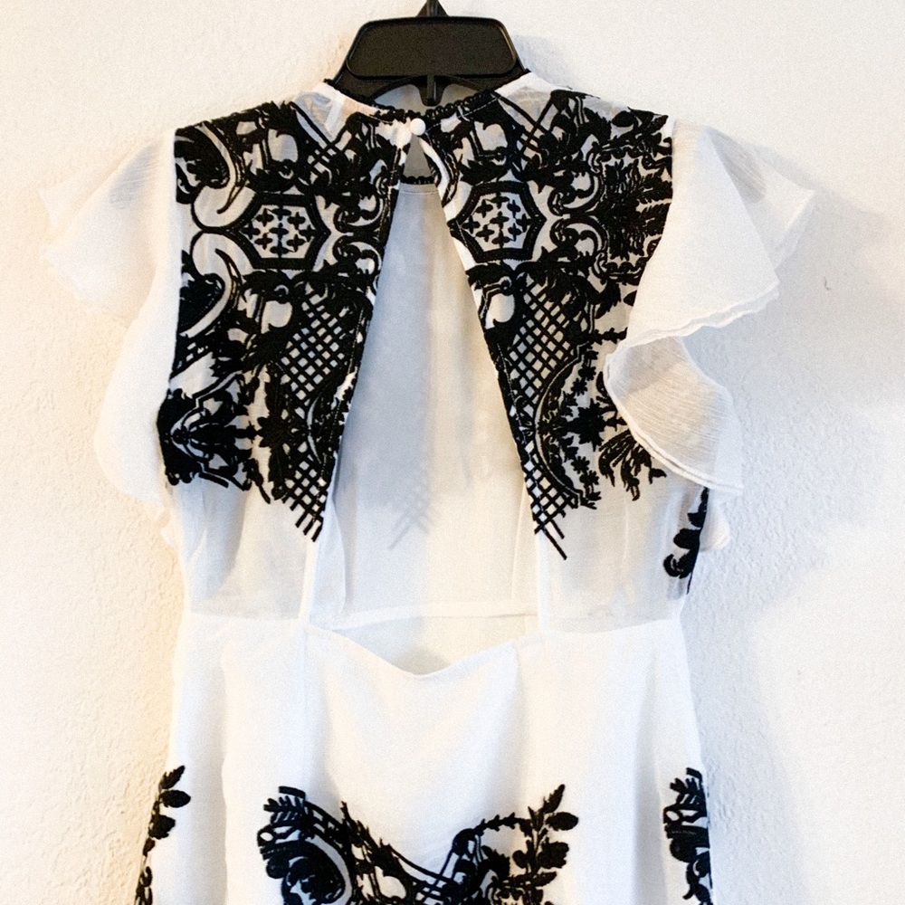 Foxiedox Embroidered Dress - Picture 5 of 6